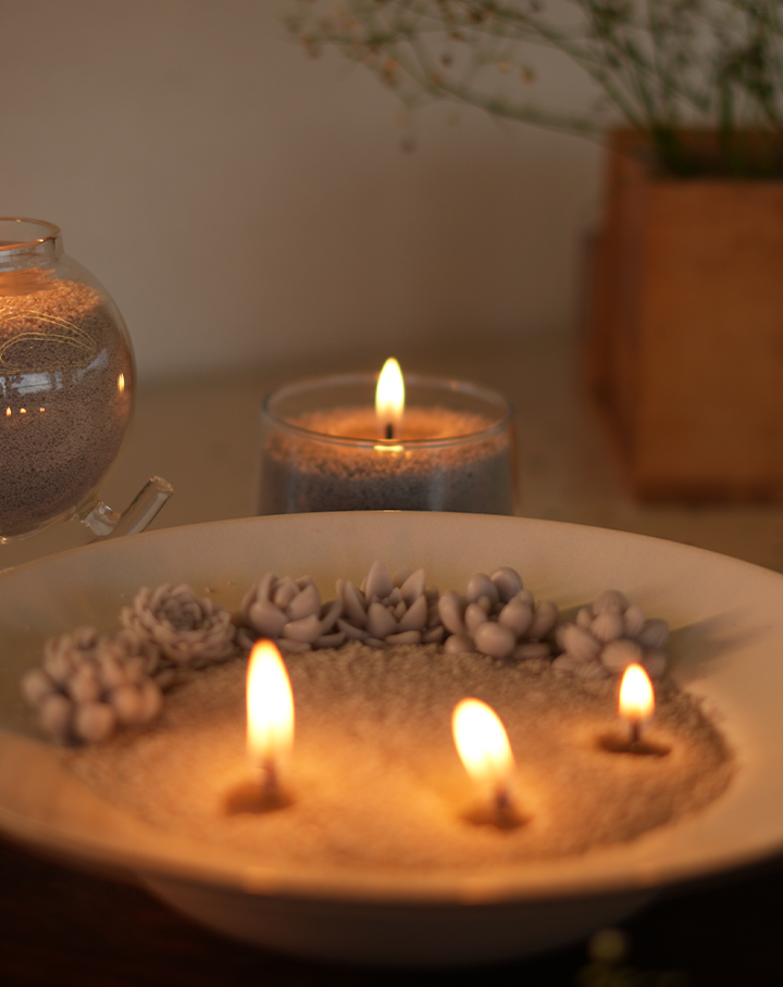 Moon Grey Pearl Candle